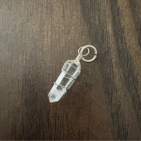 ✨ Crystal Clarity Trio | Quartz Pendant Set - Picture 4 of 5